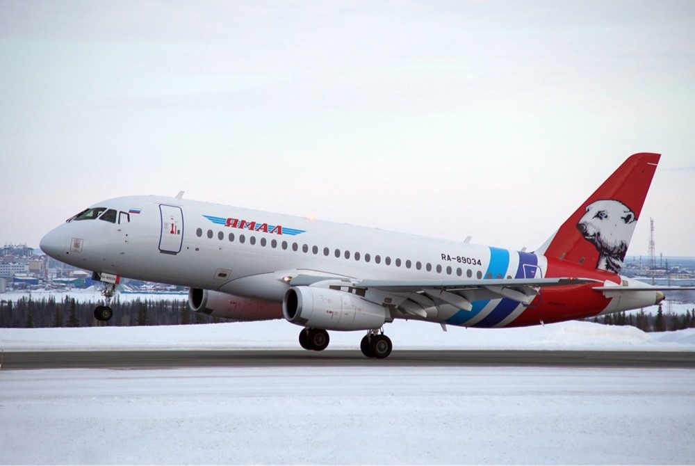 Авиакомпания "Ямал" приступила к коммерческой эксплуатации SSJ 100
